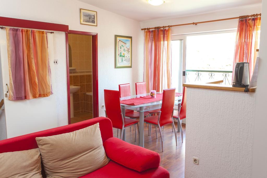 Carolija Apartment Makarska Room photo